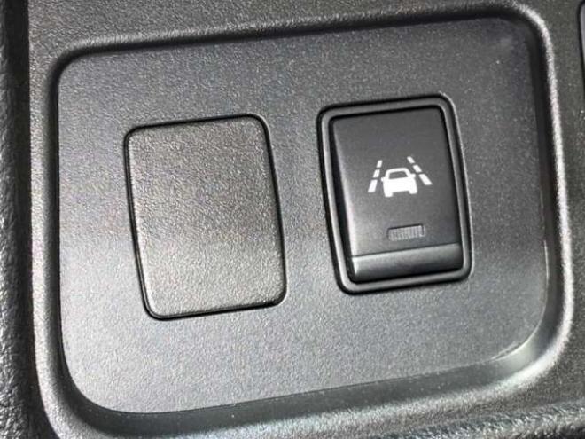 セレナ2.0 20X 4WD　防錆塗装4WDスマキーエンスタ 2000