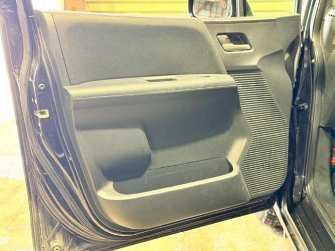 フリードスパイク1.5 G ジャストセレクション 4WD　防錆塗装4WDTVナビETC 1500