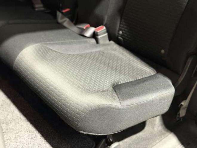 フリードスパイク1.5 G ジャストセレクション 4WD　防錆塗装4WDTVナビBカメエンスタETC夏冬タイヤ 1500