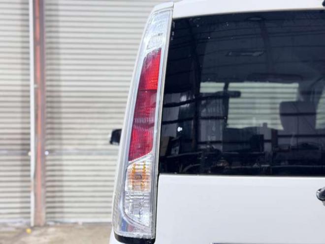 セレナ2.0 ハイウェイスター 4WD　防錆塗装4WDスマキー 2000