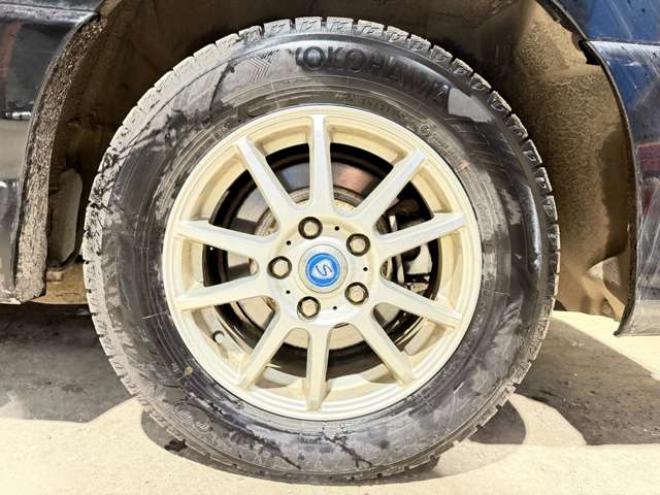 セレナ2.0 ライダー Jパッケージ 4WD　防錆塗装4WDTVナビBカメETC夏冬タイヤ 2000