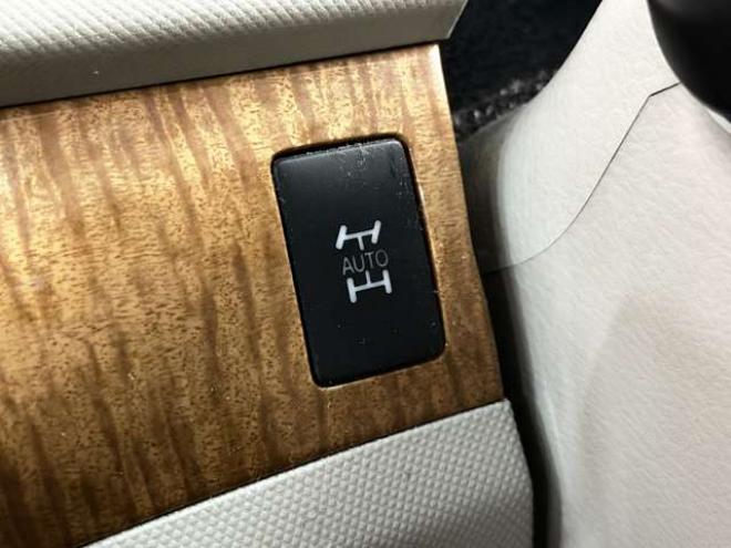 エスティマ2.4 アエラス 4WD　防錆塗装4WDTVナビETC 2400