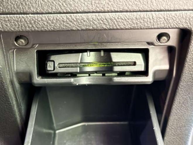 アルファード2.4 240S 4WD　防錆塗装4WDドラレコ積込タイヤ 2400