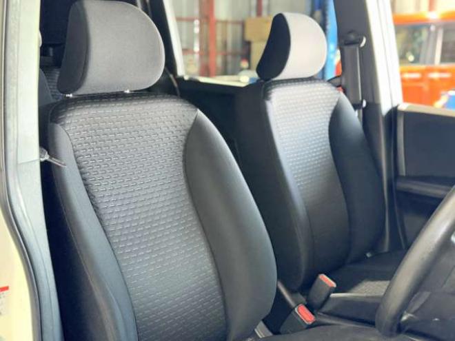 フリードスパイク1.5 G ジャストセレクション 4WD　防錆塗装4WDTVナビBカメ 1500