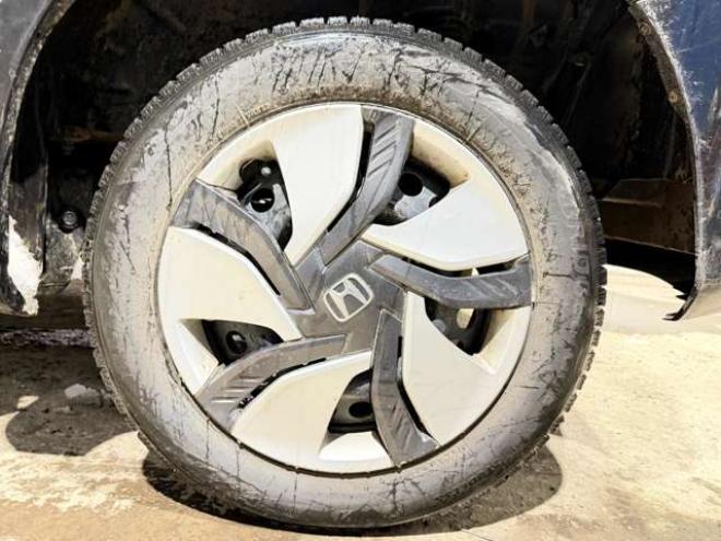 フリードスパイク1.5 G ジャストセレクション 4WD　防錆塗装4WDキーレスTVナビ 1500