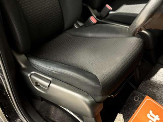 フリードスパイク1.5 G ジャストセレクション 4WD　防錆塗装4WDキーレスTVナビ 1500