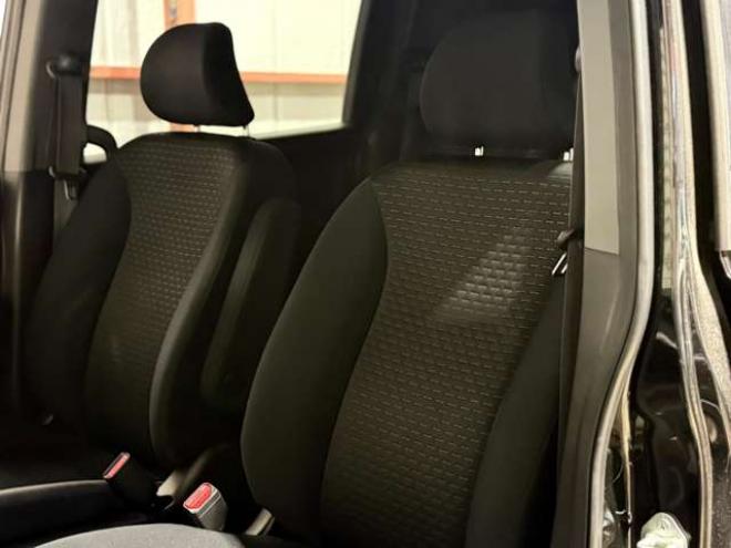 フリードスパイク1.5 G ジャストセレクション 4WD　防錆塗装4WDキーレスTVナビ 1500