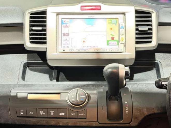 フリードスパイク1.5 G ジャストセレクション 4WD　防錆塗装4WDキーレスTVナビ 1500