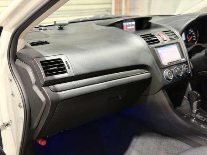 インプレッサスポーツ 2.0 i 4WD　防錆塗装4WDTVナビBカメエンスタ 2000