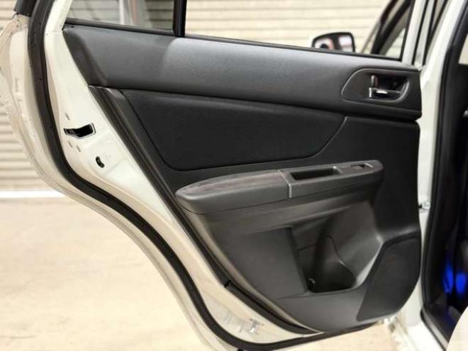 インプレッサスポーツ 2.0 i 4WD　防錆塗装4WDTVナビBカメエンスタ 2000