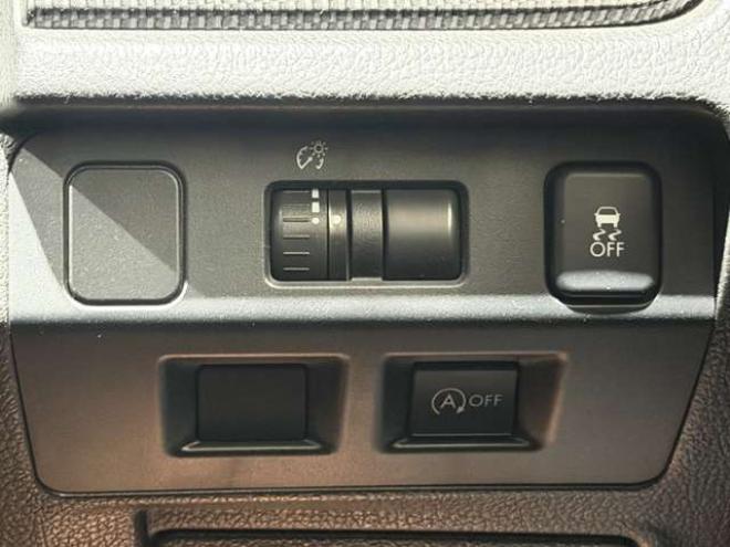 インプレッサスポーツ 2.0 i 4WD　防錆塗装4WDTVナビBカメエンスタ 2000