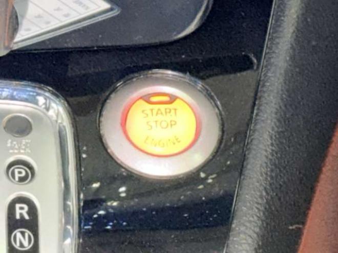 セレナ2.0 ハイウェイスター 4WD　防錆塗装4WDTVナビ 2000