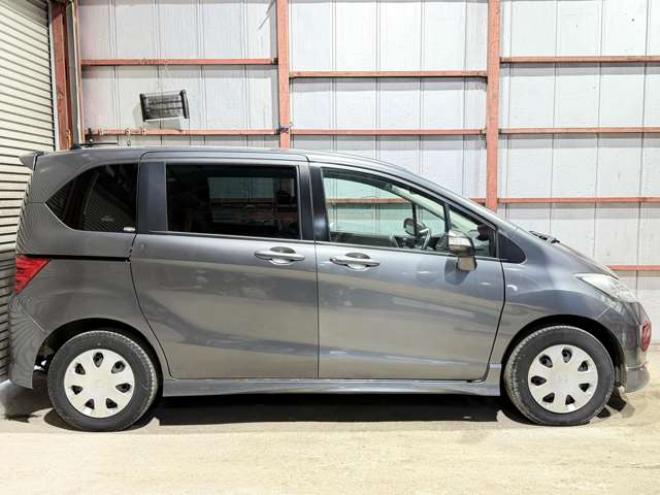 フリード1.5 G エアロ Lパッケージ 4WD　防錆塗装4WDTVナビBカメエンスタ夏冬タイヤ 1500