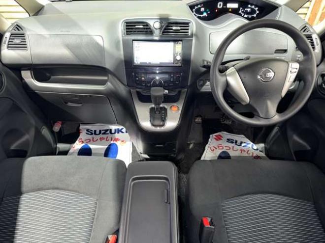 セレナ2.0 20X 4WD　防錆塗装4WDTVナビBカメETCエンスタ 2000