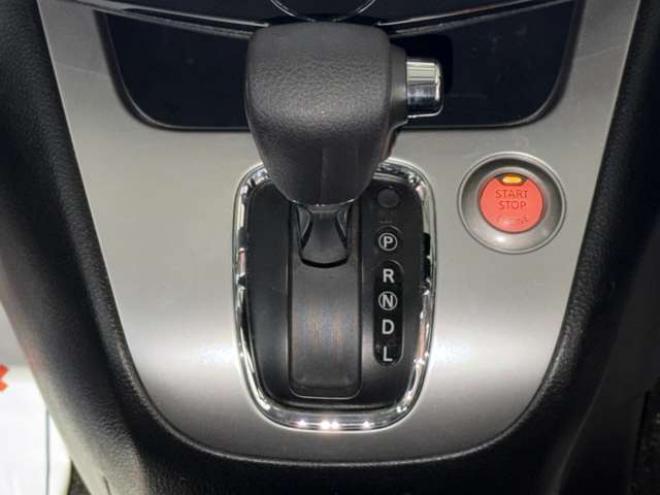 セレナ2.0 20X 4WD　防錆塗装4WDTVナビBカメETCエンスタ 2000