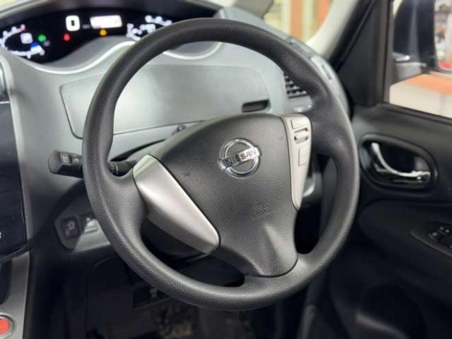 セレナ2.0 20X 4WD　防錆塗装4WDTVナビBカメETCエンスタ 2000