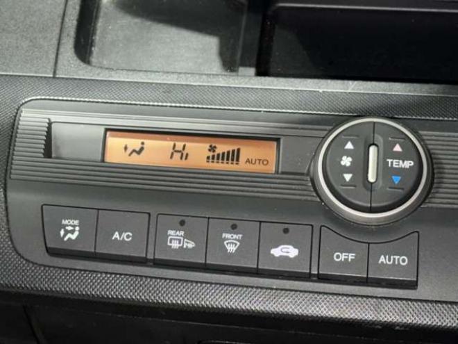 フリード1.5 G Lパッケージ 4WD　防錆塗装4WDキーレスナビ 1500