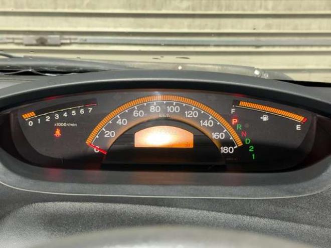 フリード1.5 G Lパッケージ 4WD　防錆塗装4WDキーレスナビ 1500