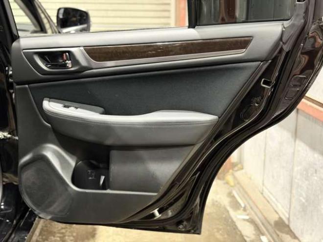 レガシィB4 2.5 4WD　防錆塗装4WDナビBカメETC 2500