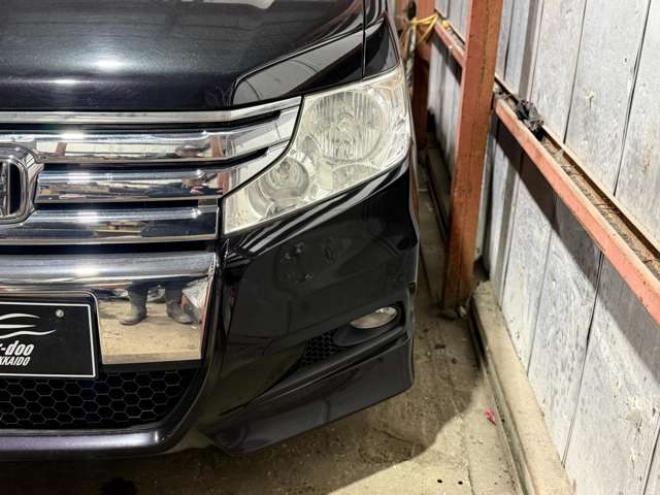 ステップワゴン2.0 スパーダ S 4WD　防錆塗装4WDTVナビBカメETC後席モニタ 2000