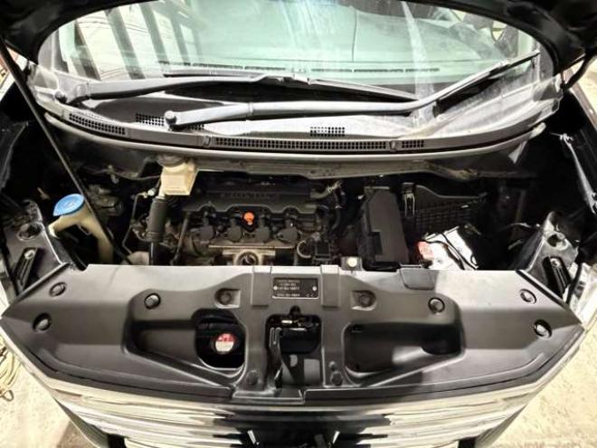 ステップワゴン2.0 スパーダ S 4WD　防錆塗装4WDTVナビBカメETC後席モニタ 2000