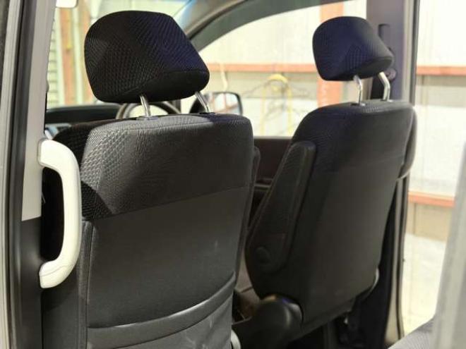 ステップワゴン2.0 スパーダ S 4WD　防錆塗装4WDTVナビBカメETC後席モニタ 2000