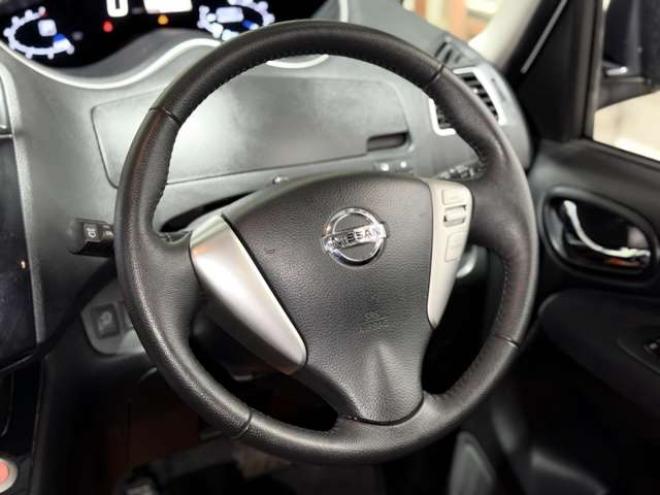 セレナ2.0 ハイウェイスター 4WD　防錆塗装4WDTVナビBカメ後席モニタETCドラレコ 2000