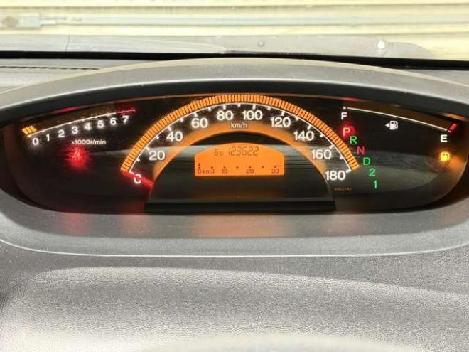 フリード1.5 G エアロ 4WD　防錆塗装4WDキーレスCDエンスタETC夏冬タイヤ 1500