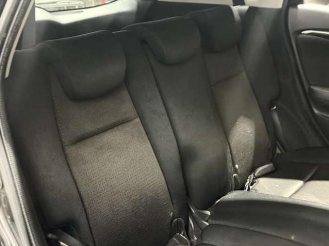 フィット1.5 ハイブリッド Fパッケージ 4WD　防錆塗装4WDエンスタCD 1500