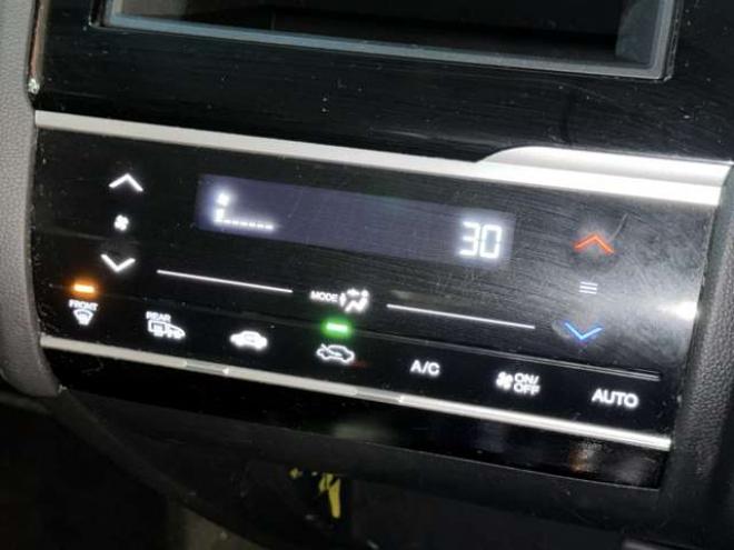 フィット1.5 ハイブリッド Fパッケージ 4WD　防錆塗装4WDエンスタCD 1500