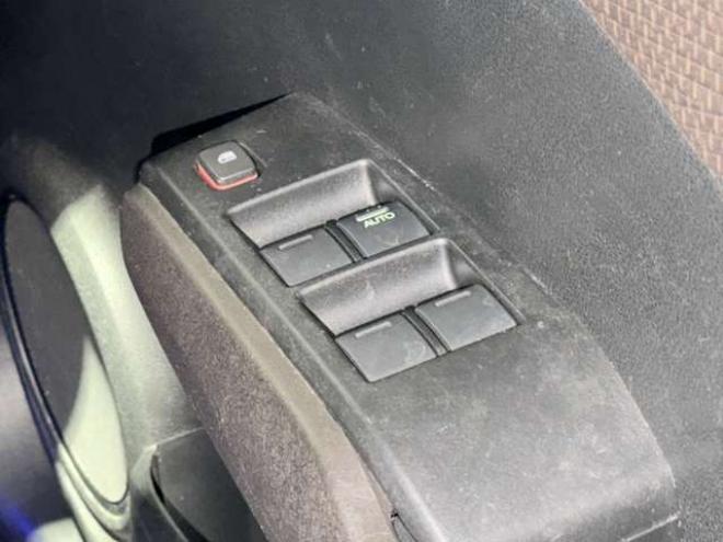 フィットシャトル1.5 15X 4WD　防錆塗装4WDTVナビBカメETC 1500