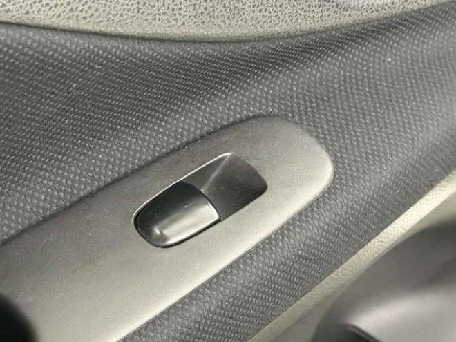 セレナ2.0 20S アンシャンテ 送迎タイプ オートステップ仕様 4WD　防錆塗装4WDスマキーCD 2000