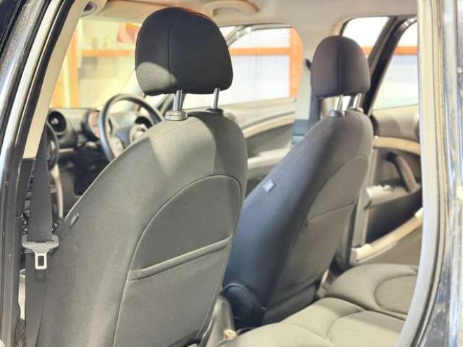 ミニクロスオーバー クーパー D オール4 4WD　防錆塗装4WDディーゼルキーレスETC 正規輸入車 2000