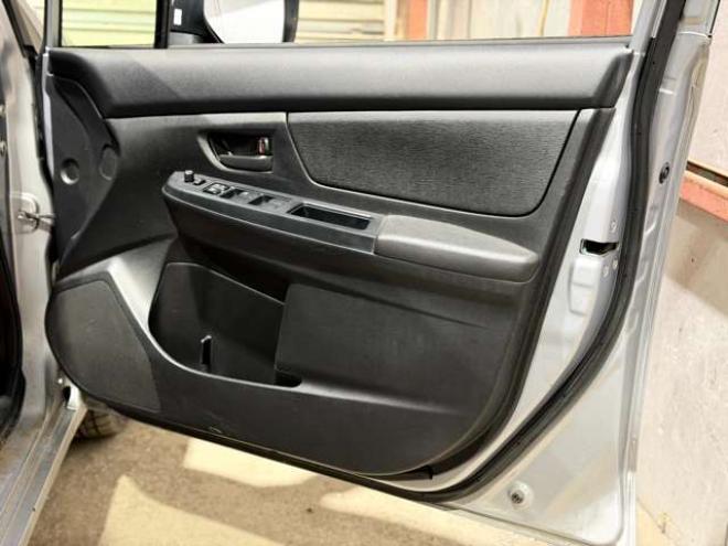 インプレッサG4 1.6 i 4WD　防錆塗装4WDキーレスCD夏冬タイヤ 1600