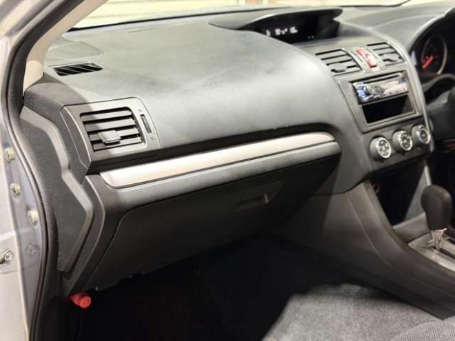 インプレッサG4 1.6 i 4WD　防錆塗装4WDキーレスCD夏冬タイヤ 1600