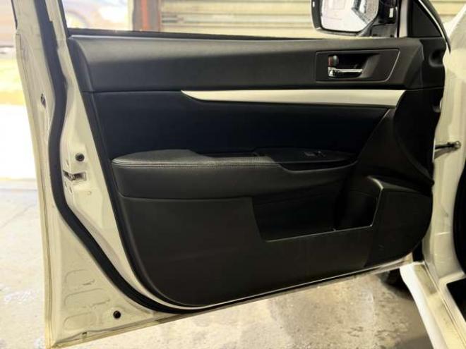 レガシィワゴン2.5 i Sスタイル 4WD　防錆塗装4WDTVナビBカメETC 2500