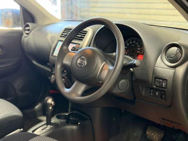 マーチ1.2 G FOUR 4WD　防錆塗装4WDTVナビBカメETC 1200