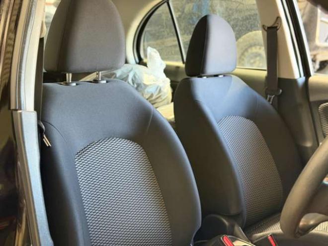 マーチ1.2 G FOUR 4WD　防錆塗装4WDTVナビBカメETC 1200