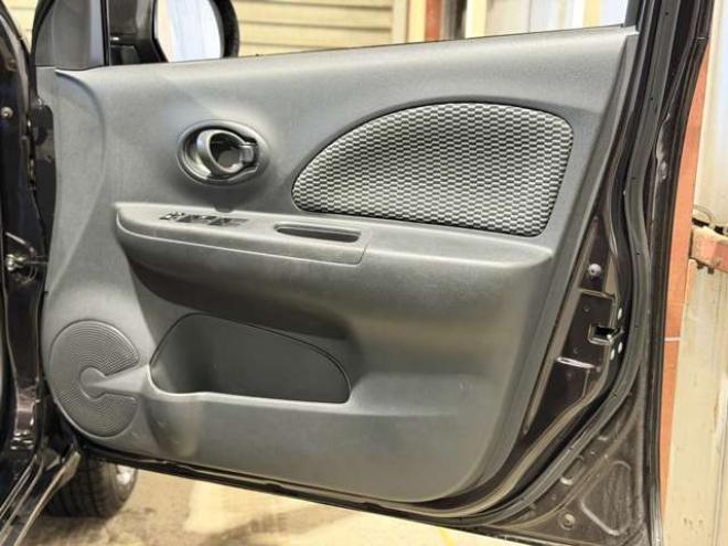 マーチ1.2 G FOUR 4WD　防錆塗装4WDTVナビBカメETC 1200