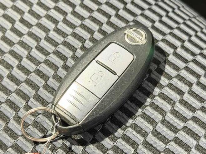 マーチ1.2 G FOUR 4WD　防錆塗装4WDTVナビBカメETC 1200