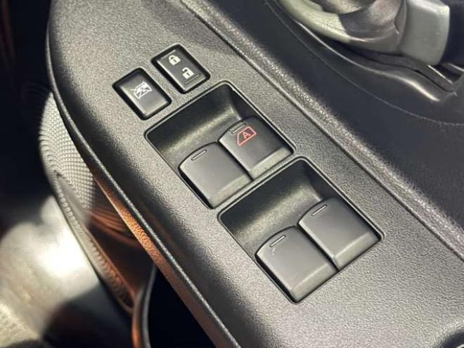 マーチ1.2 G FOUR 4WD　防錆塗装4WDTVナビBカメETC 1200