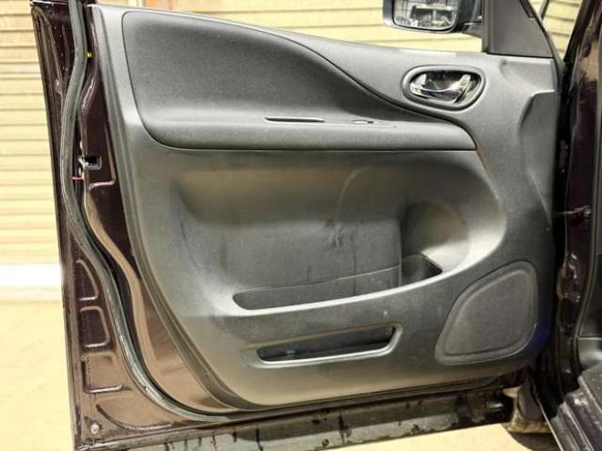 セレナ2.0 ハイウェイスター 4WD　防錆塗装4WDTVナビBカメETC 2000