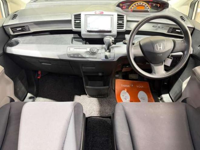 フリード1.5 G エアロ Lパッケージ 4WD　防錆塗装4WDキーレスTVナビETC 1500