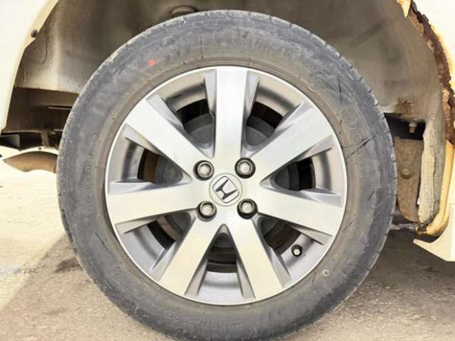 フリード1.5 G エアロ Lパッケージ 4WD　防錆塗装4WDキーレスTVナビETC 1500