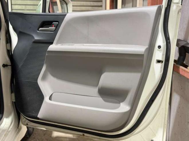 フリード1.5 G エアロ Lパッケージ 4WD　防錆塗装4WDキーレスTVナビETC 1500