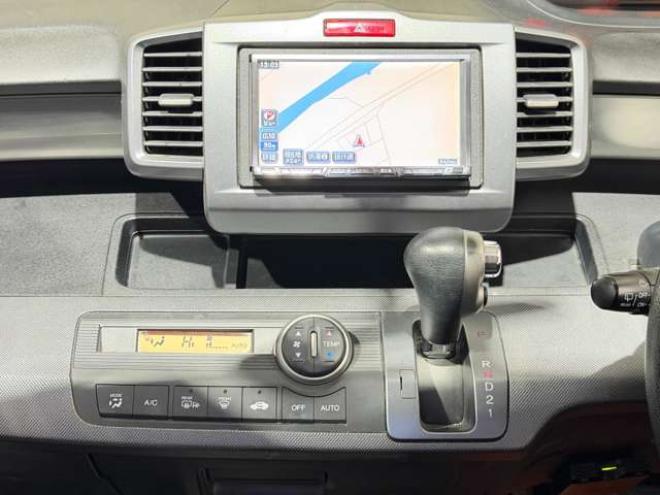 フリード1.5 G エアロ Lパッケージ 4WD　防錆塗装4WDキーレスTVナビETC 1500