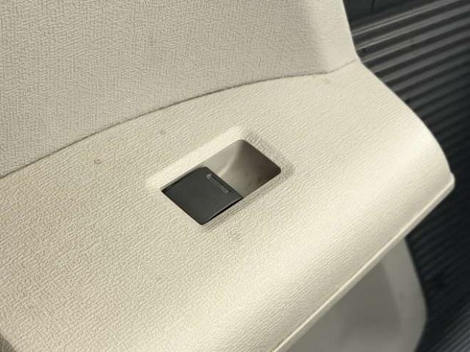 フリード1.5 G エアロ Lパッケージ 4WD　防錆塗装4WDキーレスTVナビETC 1500