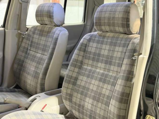 ラシーン1.5 タイプF 4WD　防錆塗装4WDキーレスCD 1500