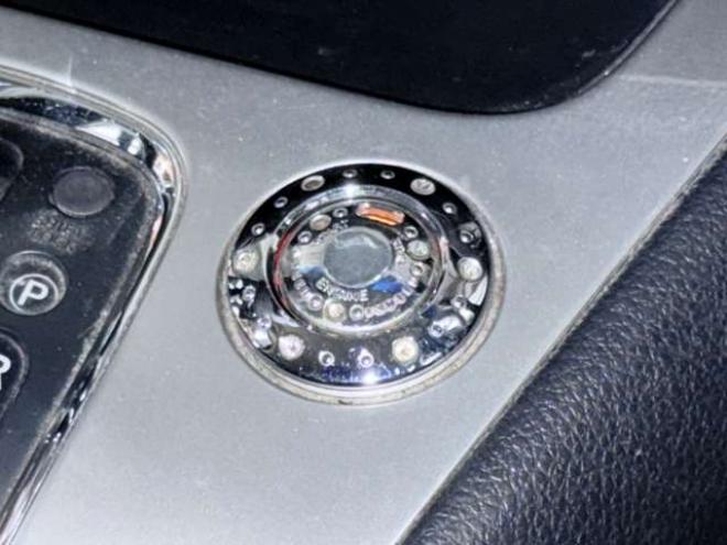 セレナ2.0 20X 4WD　防錆塗装4WDTVナビBカメETC後席モニタ 2000