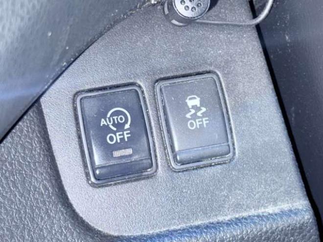 セレナ2.0 20X 4WD　防錆塗装4WDTVナビBカメETC後席モニタ 2000